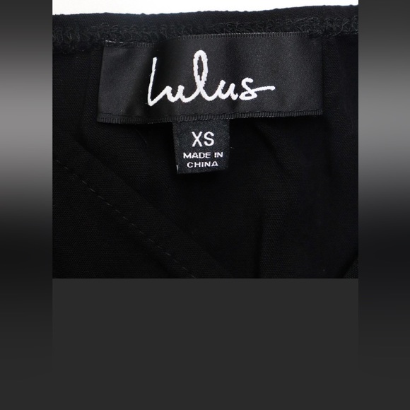 Lulu’s Black Halter Learning To Fly Jumpsuit sz XS EUC Sexy - Picture 6 of 8